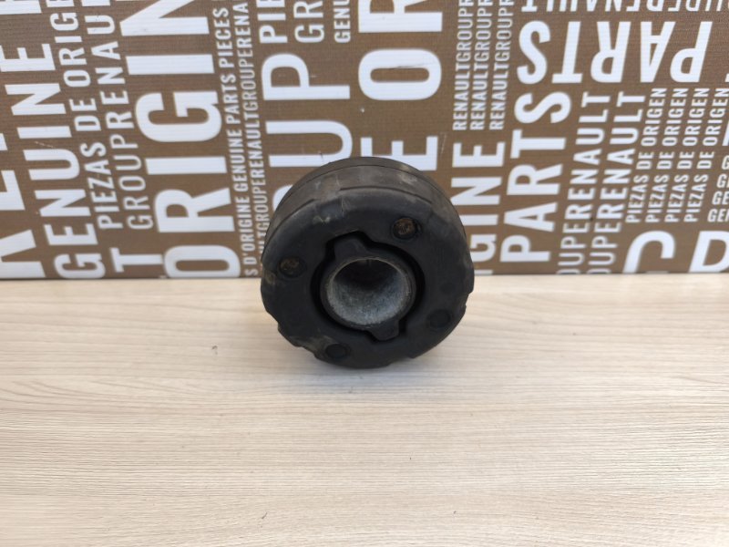 Демпфер подрамника