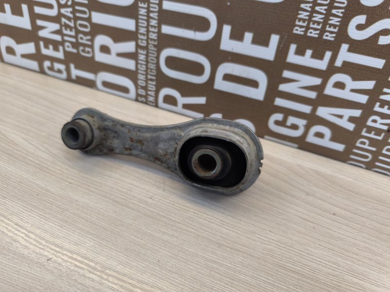 Опора двигателя