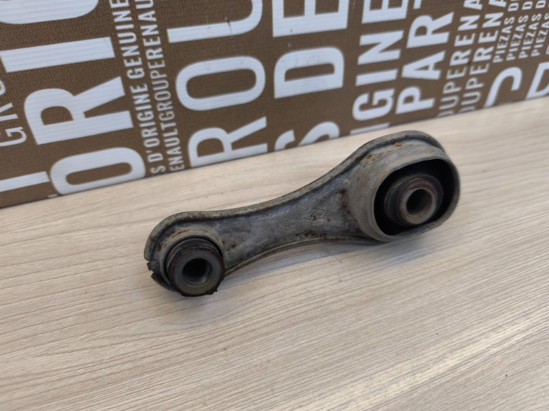 Опора двигателя