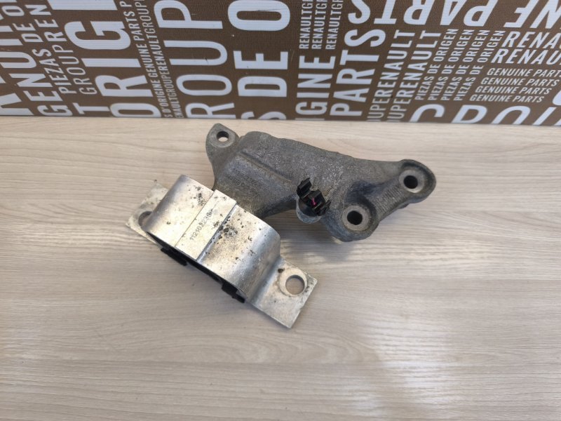 Опора двигателя