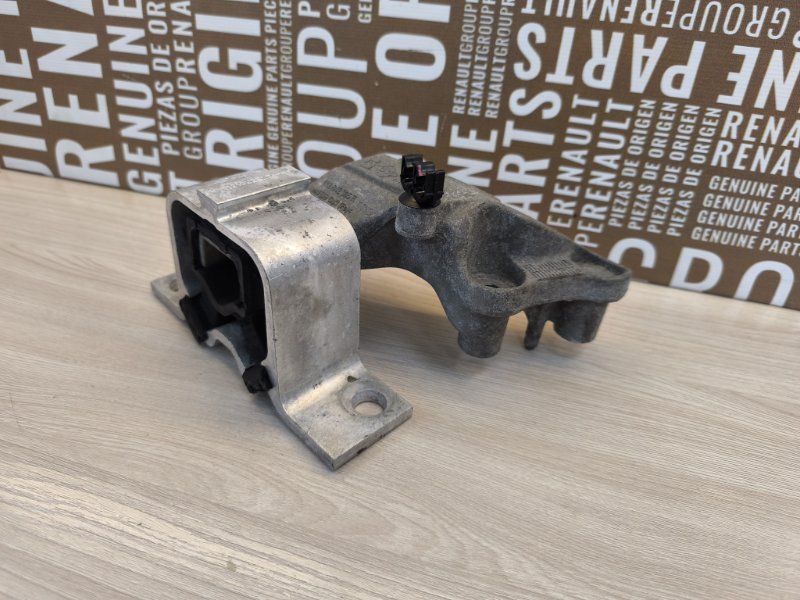 Опора двигателя