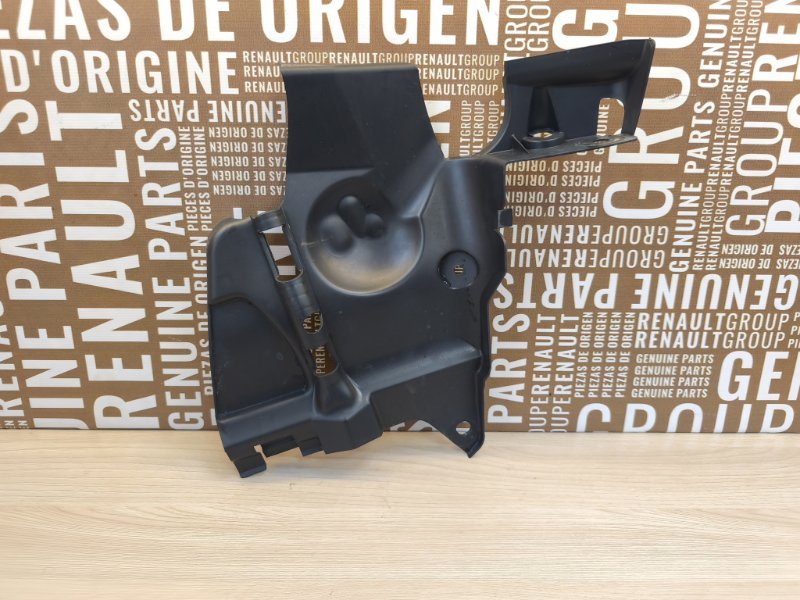 Пыльник двигателя