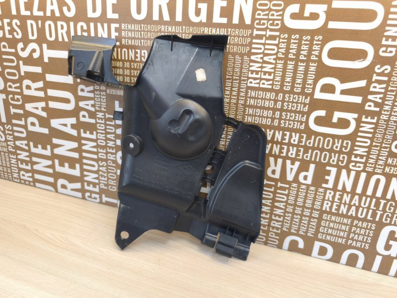 Пыльник двигателя