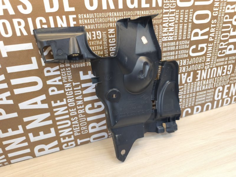 Пыльник двигателя