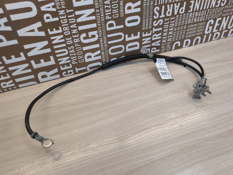 Клемма аккумулятора (минусовая)