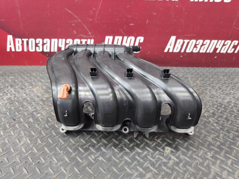 Впускной коллектор