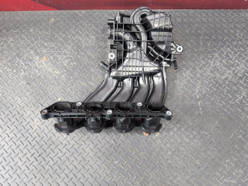 Впускной коллектор