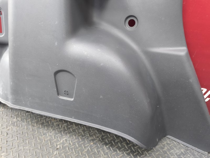 Обшивка багажника