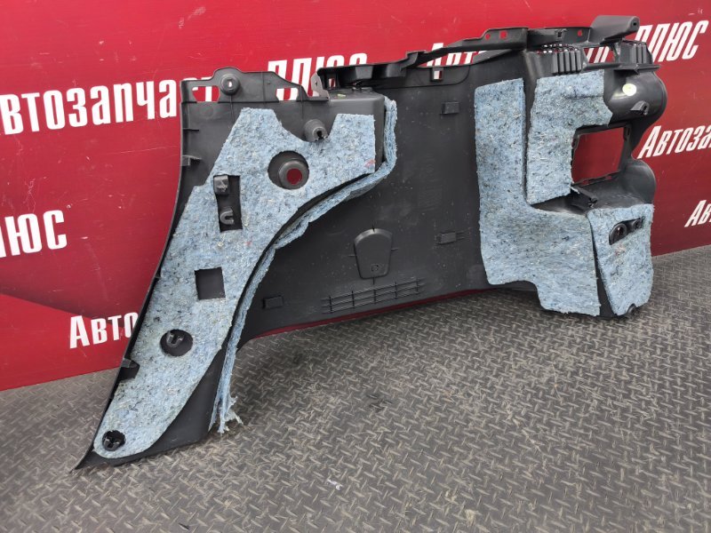 Обшивка багажника