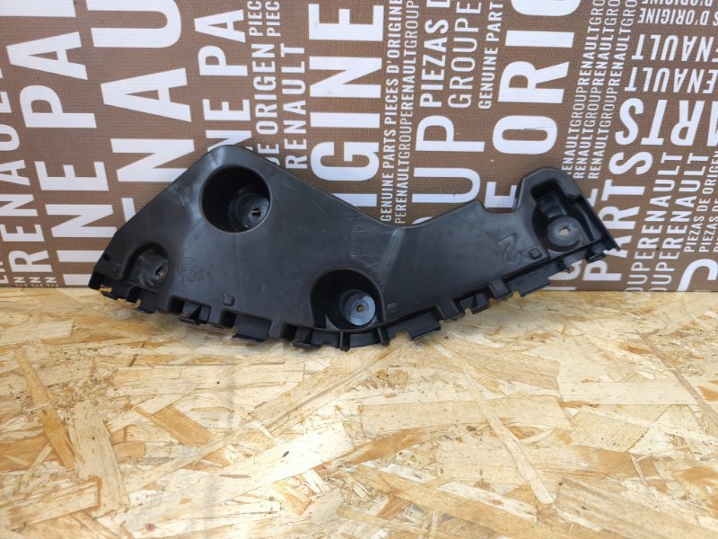 Кронштейн бампера