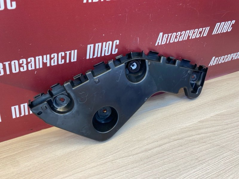 Кронштейн бампера