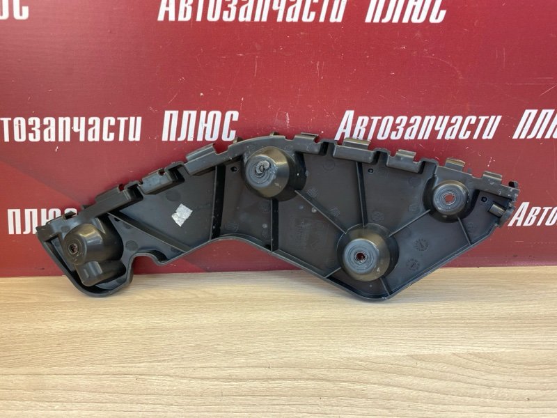 Кронштейн бампера