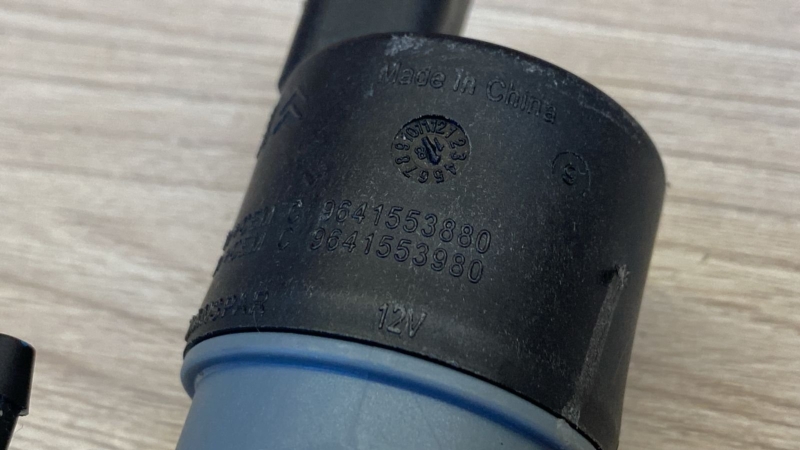 Моторчик бачка омывателя