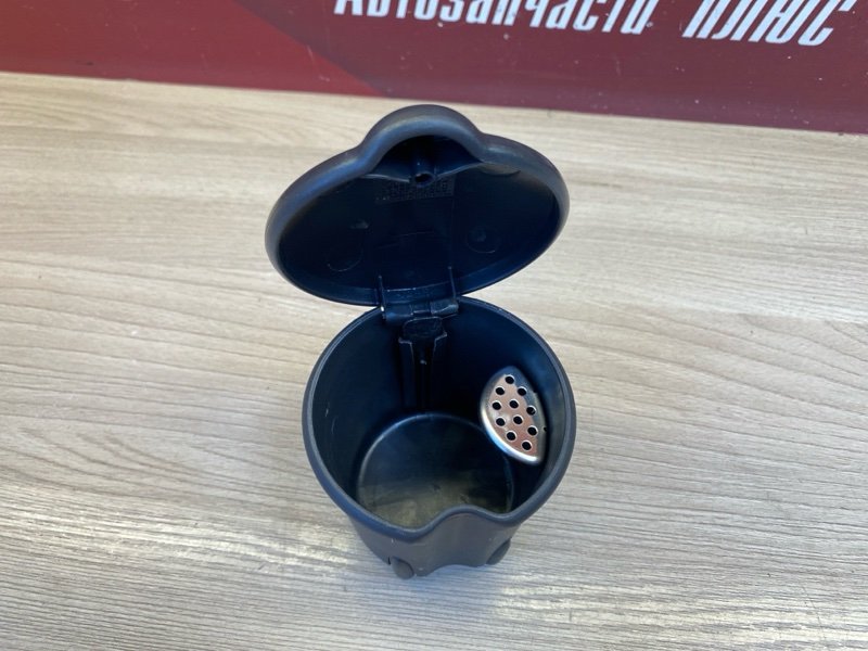 Пепельница