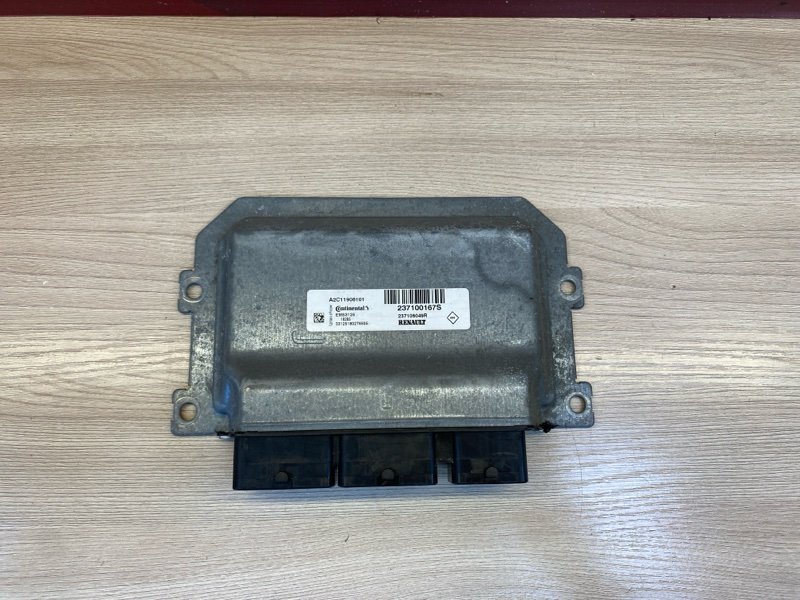 Блок управления двигателем