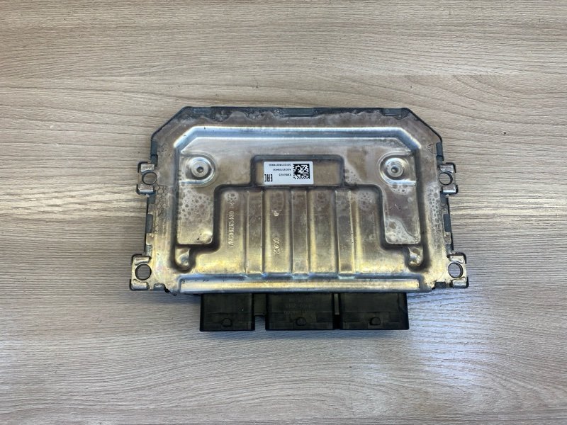 Блок управления двигателем