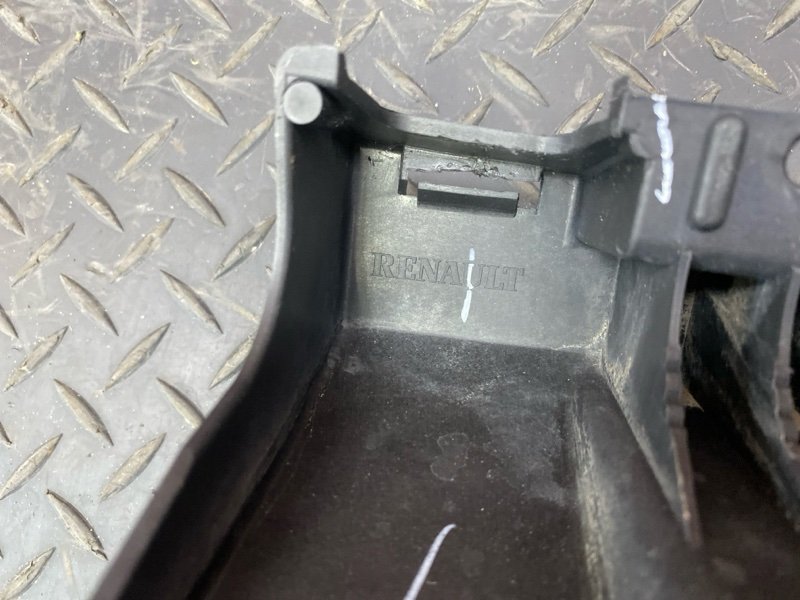 Кронштейн порога