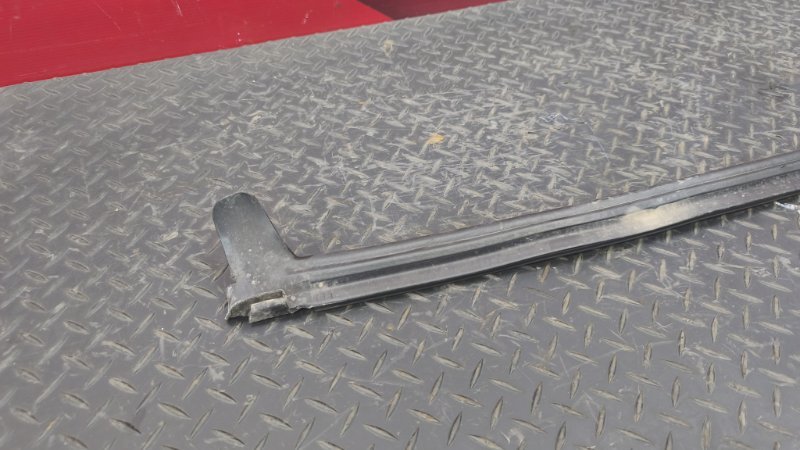 Уплотнитель жабо