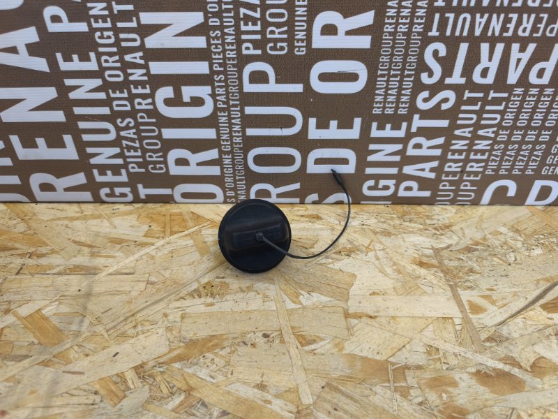 Крышка топливного бака