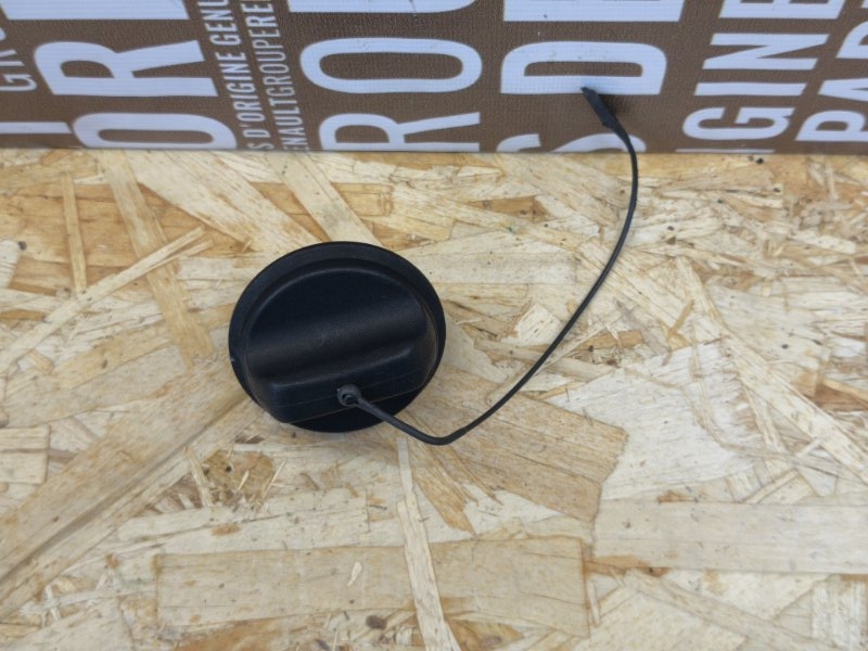 Крышка топливного бака