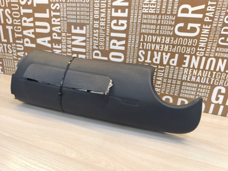 Подушка безопасности пассажира