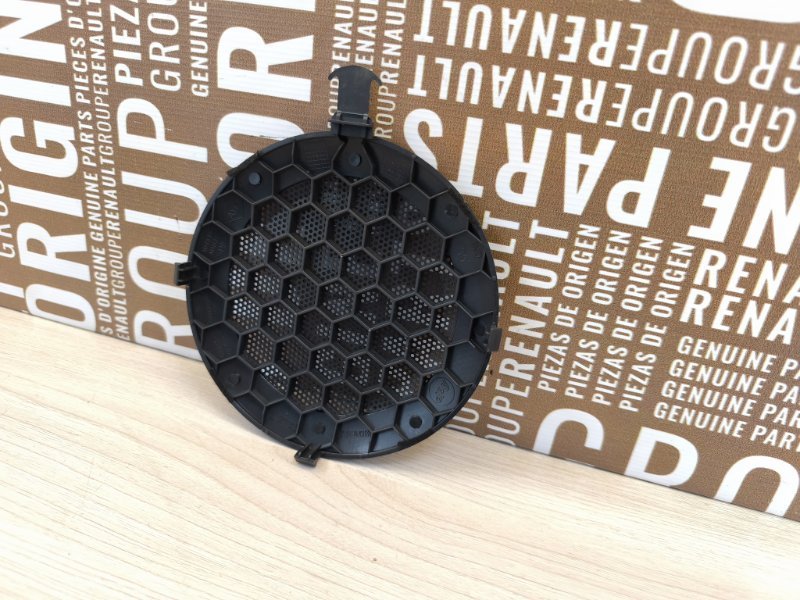 Крышка динамика