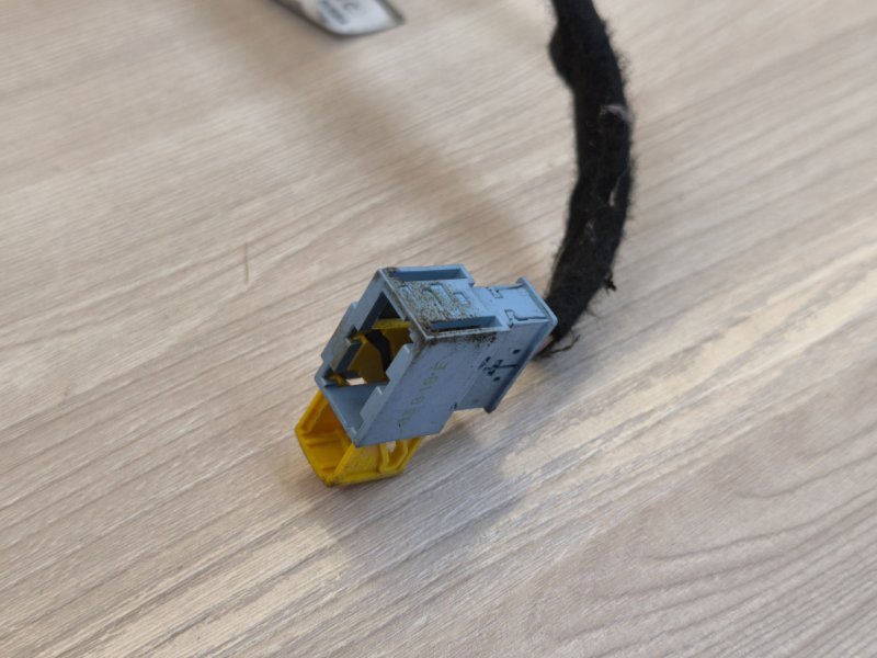 Проводка бардачка