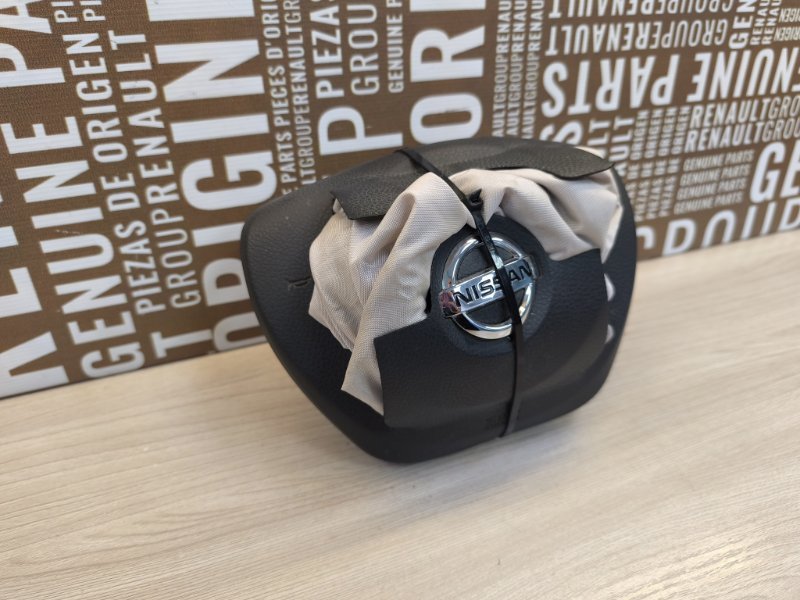 Подушка безопасности водителя