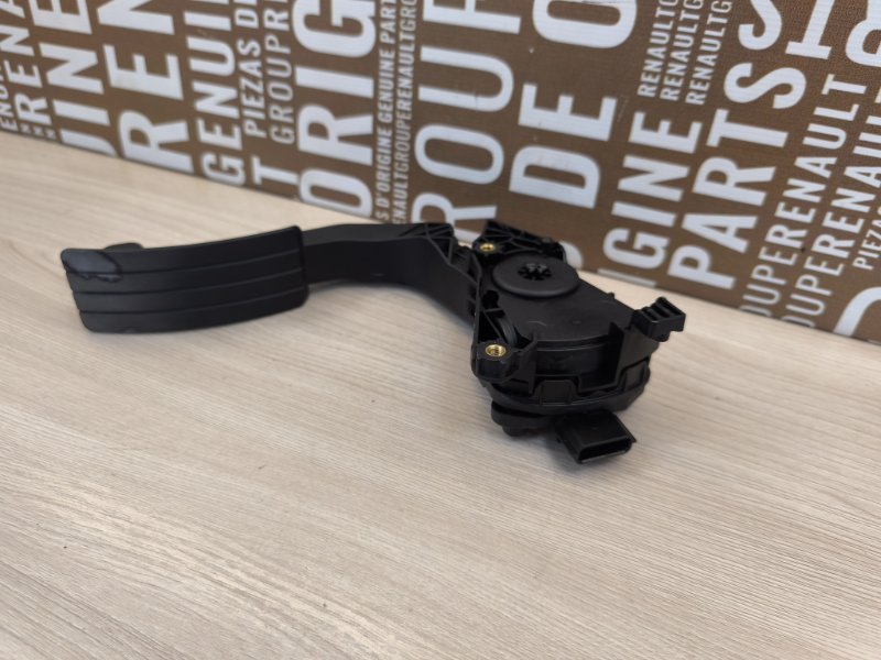 Педаль газа