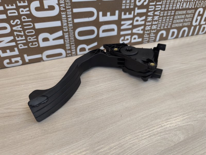 Педаль газа