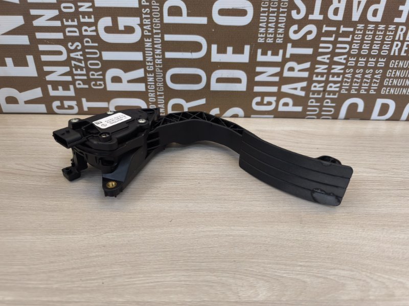 Педаль газа