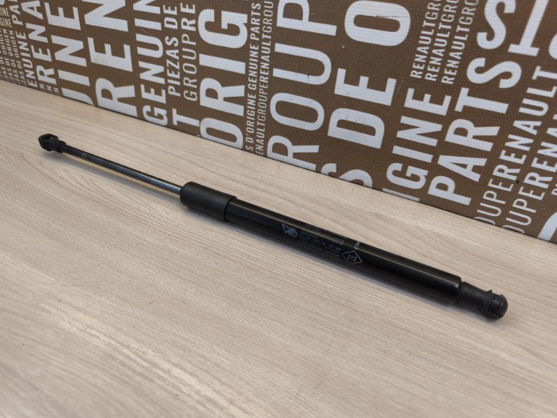 Амортизатор багажника