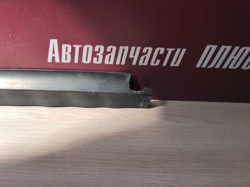 Уплотнитель стекла двери внешний