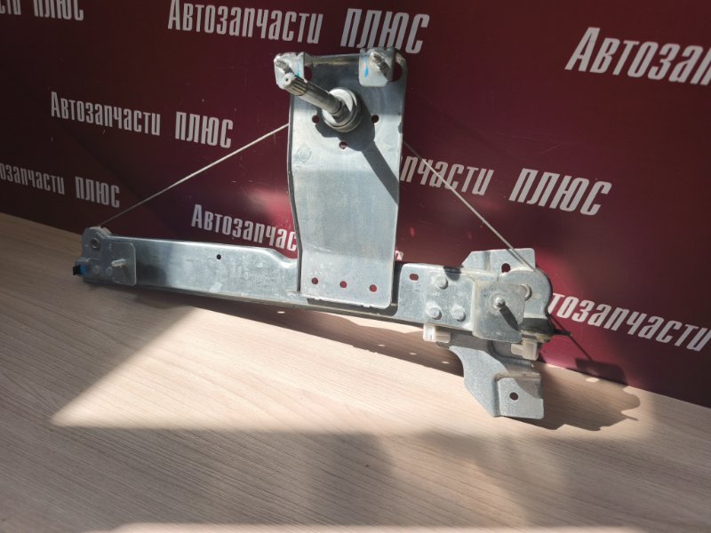 Стеклоподъемник    двери