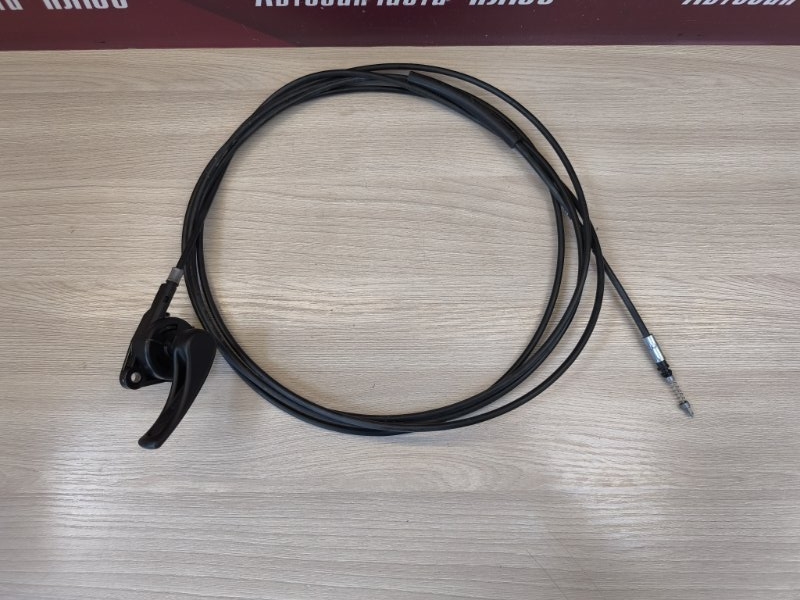 Трос лючка бензобака
