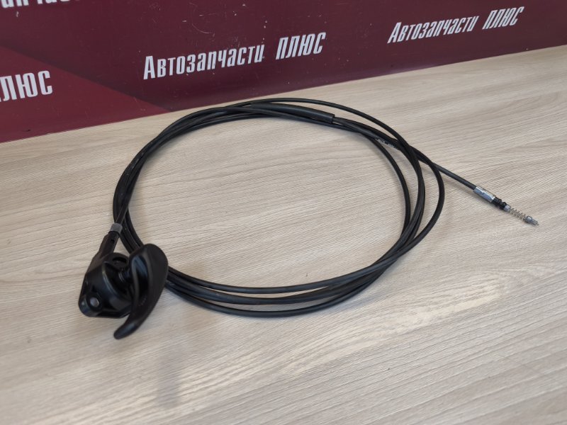 Трос лючка бензобака