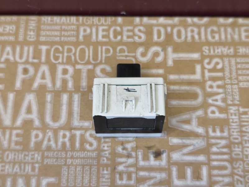 Датчик ремня безопасности