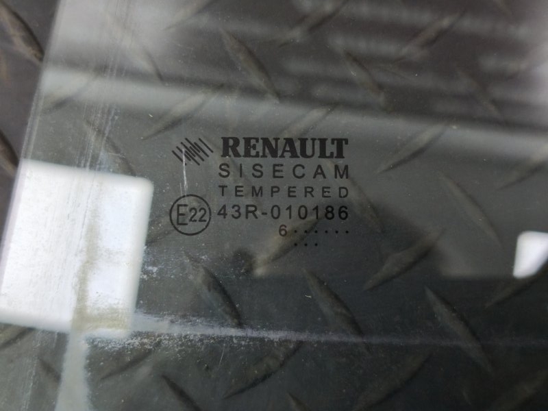 Стекло двери