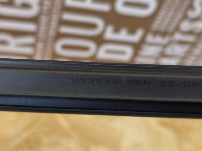 Уплотнитель стекла двери внутренний