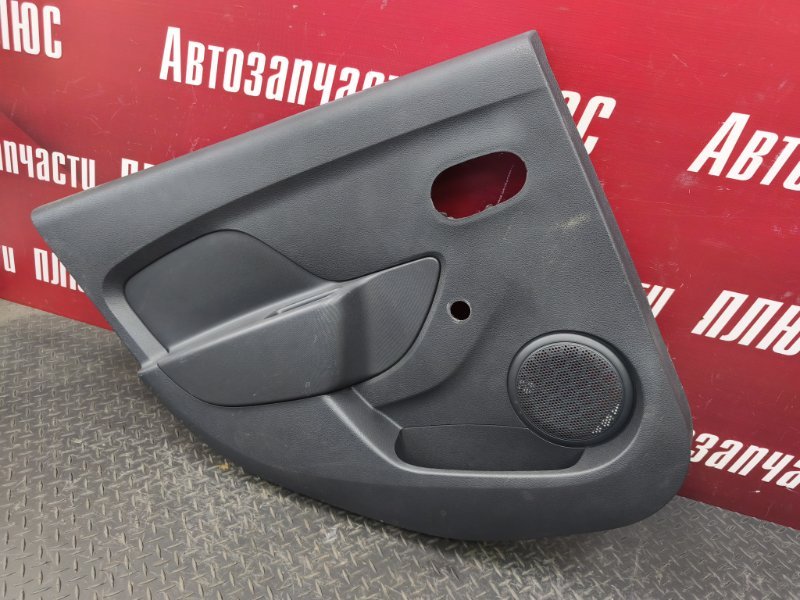 Обшивка боковой двери