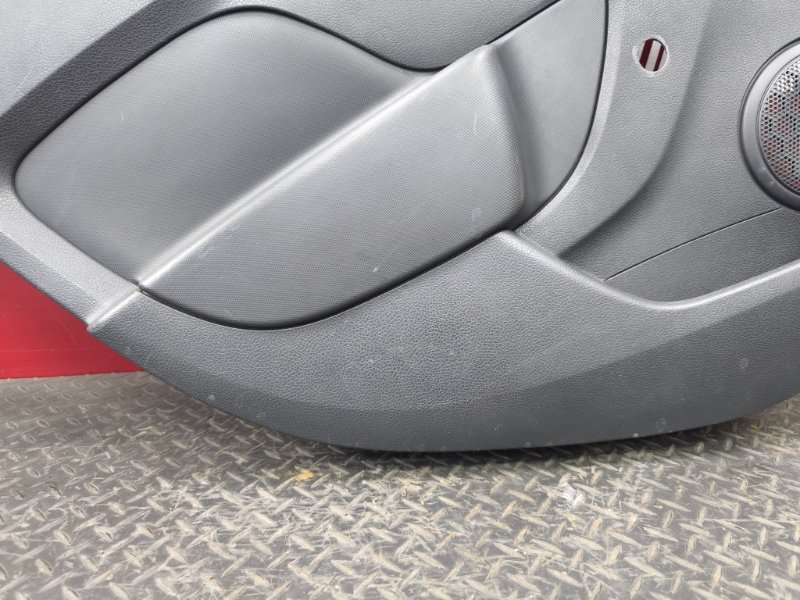 Обшивка боковой двери