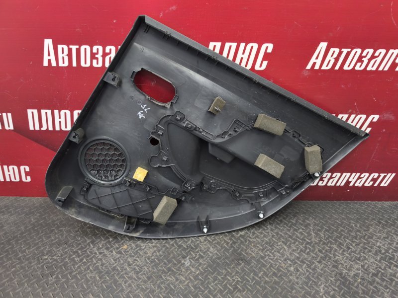 Обшивка боковой двери