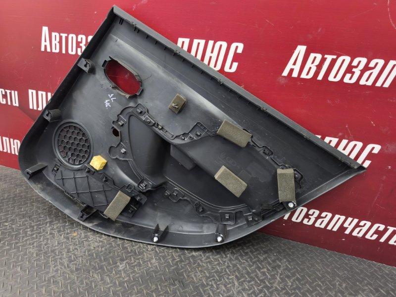 Обшивка боковой двери