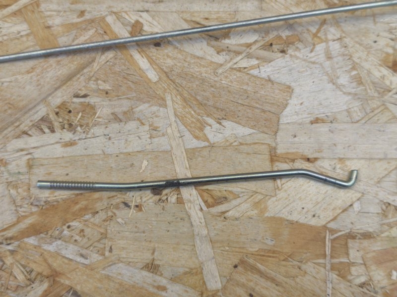 Тяга замка двери