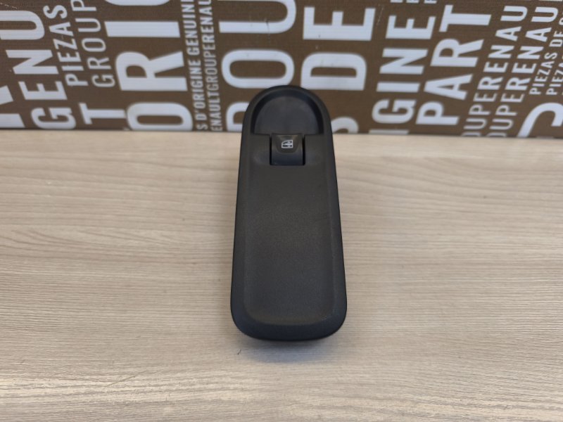 Кнопка стеклоподъемника