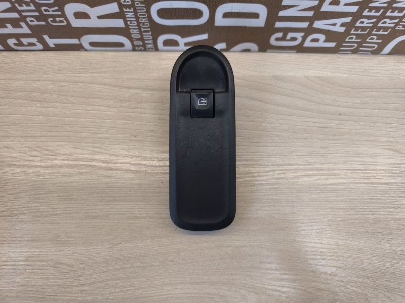 Кнопка стеклоподъемника