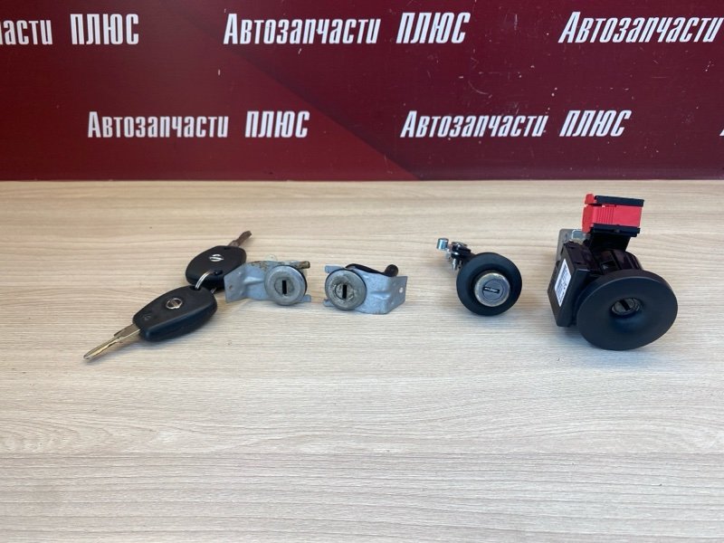 Комплект замков