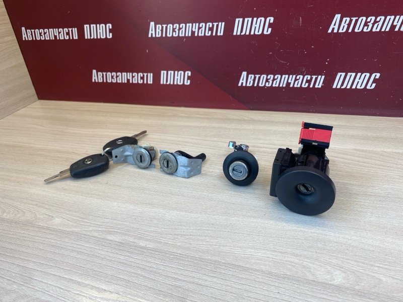 Комплект замков