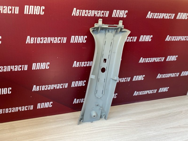 Обшивка средней стойки