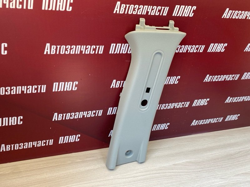 Обшивка средней стойки